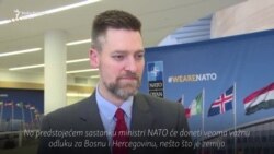 Mackey: NATO će nastaviti aktivnosti u BiH
