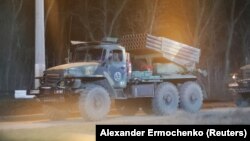 Украинанын бир катар шаарлары, аймактарында 24-февралда аткылоо, жардыруу башталды.