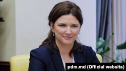 Cristina Balan este vicepreşedintă a Partidului Democrat, în trecut a fost mâna dreaptă a lui Vladimir Plahotniuc la „Prime Management”