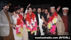 د پښتون ژغورنې غورځنګ له خوشېکېدو پس ګډ تصویر. ۵م دسمبر ۲۰۱۸