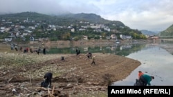 Босна и Херцеговина - чистење на Јабланичко езеро, 19 октомври 2024 година. 