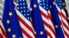 Илустративна фотографија - Знамиња на САД и ЕУ