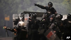 Žandarmerija u akciji na protestu u Beogradu, 15. avgusta 2025.