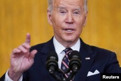 Джо Байден во время выступления в Белом доме в Вашингтоне 22 февраля 2022 года