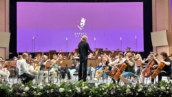 Dirijoarea Orchestrei Ukrainian Freedom: Vrem să îi arătăm lui Putin că nu poți reduce la tăcere ucrainenii