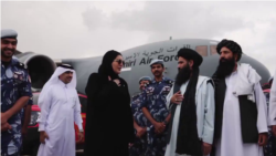 د کابل په هوايي ډګر کې د یوې لوړپوړې قطرۍ چارواکې حضور؛ طالب چارواکو یې هرکلی وکړ
