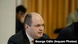 ​​Consiliul fiscal, condus de Ionuț Dumitru, trage un semnal de alarmă cu privire la deficitul bugetar, care ar putea ajunge la 3,5% din PIB în acest an