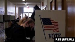 د امریکا د ولسمشرۍ په سږنیو انتخاباتو کې شااوخوا ۲۴۰ میلیونه وګړي د رای ورکولو په شرایطو برابر دي.