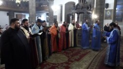 Վարչապետի մասնակցությամբ պատարագից հետո Գյումրիի Յոթ Վերքում օծման ու մաքրագործման կարգ մատուցվեց