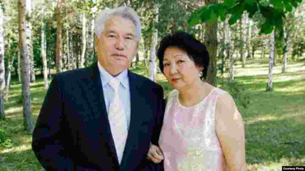 &ldquo;Апа, бүгүн неберелериңиз менен отургузган магнолия гүлдөдү. Биз сизге өмүр бою ыраазыбыз. Сиз биздин жүрөгүбүздө каласыз жана сизди жакшы көрөбүз&rdquo;, - деп жазышты балдары Кочи, Ширин жана Эльдар.