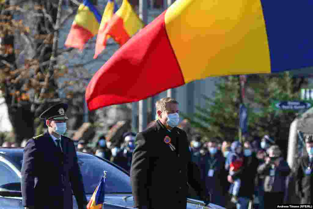 Această prevedere a fost reluată de Constituția României din 1991, articolul 12, alineatul 2.