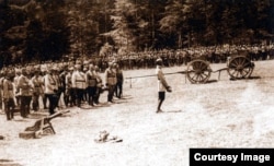 Imagine de pe frontul de la Mărășești, din 1917, unde armata română a obținut una din principalele victorii din timpul Primului Război Mondial.