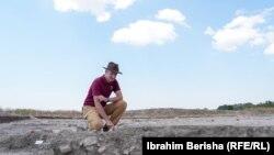 Christophe Goddard, profesori francez që po udhëheq kërkimet arkeologjike në Ulpianë.