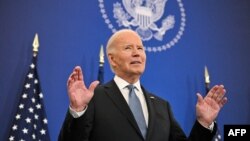 «Наші противники слабші, ніж вони були, коли ми прийшли на цю роботу чотири роки тому. Гляньте хоча б на Росію», – сказав президент США