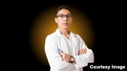 Элдос Турсунбеков.