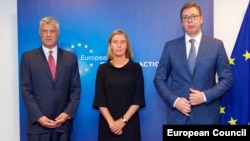 Hašim Tači, Federika Mogerini i Aleksandar Vučić 