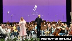 Soprana americană Rachel Willis-Sørensen, alături de Orchestra Ukrainian Freedom, la repetițiile pentru Festivalul Enescu, 26 august 2025.