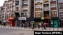 Përveç bizneseve, në veri janë hapur banka, por edhe zyra të Postës së Kosovës.