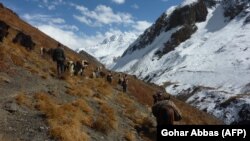 په ژمي کې سوداګر واخان ته پر تللې لاره - انځور له ارشیفه 