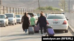 Armenia - Iranians fleeing the war arrive in Armenia, June 17, 2025.