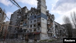 Поліцейські з підрозділу «Білий ангел» у Покровську, 12 квітня 2025 року