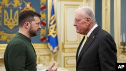 Президент України Володимир Зеленський 20 лютого провів у Києві зустріч зі спецпредставником США з питань України і Росії Кітом Келлогом