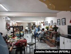 Ambienti që dikur ka qenë pronë e grupeve kriminele, tani ndërmarrje sociale në ndihmë të grave.