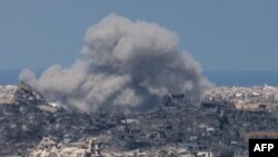 Дим під час бомбардування Ізраїлем Сектору Гази, 16 вересня 2025 року