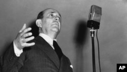 ომის შემდგომი ჩეხოსლოვაკიის საგარეო საქმეთა მინისტრის, იან მასარიკის შოკის მომგვრელი სიკვდილი ამ ქვეყანაში 1948 წლის კომუნისტური გადატრიალების შემდეგ, „ცივი ომის“ ისტორიაში შემოტრიალების წერტილი გახდა. 