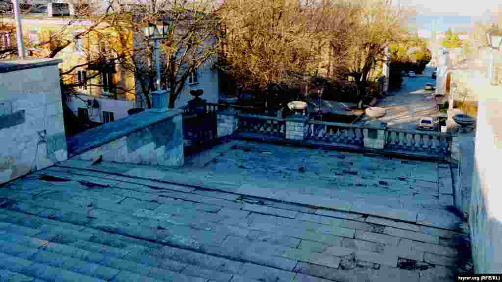 15 вересня 2016 року Мітрідатські сходи відвідали президент Росії Володимир Путін і прем'єр-міністр Дмитро Медведєв. Під час екскурсії об'єктом Путін доручив його реконструювати