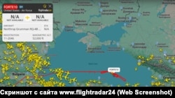 Політ американського розвідувального безпілотника Northrop Grumman RQ-4B Global Hawk над Чорним морем 30 серпня 2025 року. Скріншот із сайту www.flightradar24