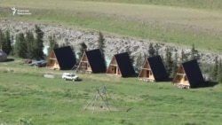 Ат-Башы: Босогонун көркүн ачкан конок үйлөр