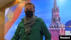Navalny was detained not long after his arrival in Moscow. 