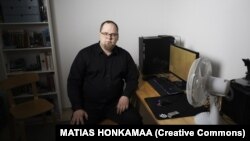 Пасі Пароінен, OSINT-аналітик фінської Black Bird Group