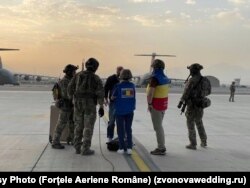 Imagini de la evacuarea românului din Afganistan
