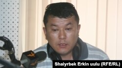 Кыргызстандын Орусиядагы элчилигинин юристи  Алмаз Абдисияев "Азаттыктын" студиясында.