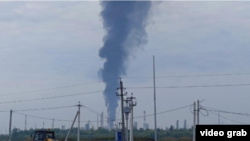  "Газпром нефтехим Салават" ишканасына урулган соккудан кийинки түтүн 