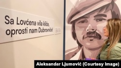 Detalj sa izložbe 'Lavirint 90-ih' u Podgorici