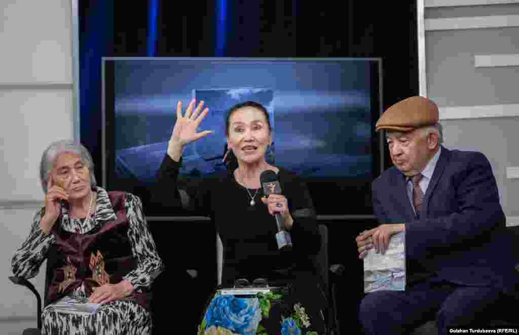 "Менин ушул деңгээлге жеткениме, ушундай актриса болгонума Айтматовдун чыгармалары себепкер",&nbsp; -&nbsp; деди Кыргыз эл артисти Назира Мамбетова китептин бет ачаарында сөз сүйлөп жатып.&nbsp;