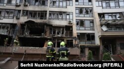 Последствия одной из атак России в Киеве, иллюстративное фото