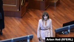 Albulena Haxhiu, kandidatja e Lëvizjes Vetëvendosje për kryetare të Kuvendit.