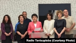 ანტიკორუფციულმა ბიურომ ხუთ არასამთავრობო ორგანიზაციას 2024 წლიდან არაერთი დოკუმენტისა და პირადი ინფორმაციის შემცველი დეტალების მიწოდება მოსთხოვა.