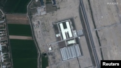 Өзбек-ооган чек арасы. Иллюстрациялык сүрөт