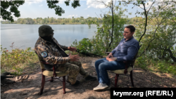 Боєць із позивним «Очерет» зі «Спецпідрозділу Тимура» ГУР МОУ під час інтерв'ю. Київ, 8 вересня 2025 року