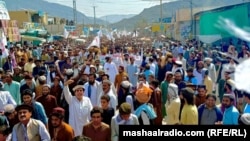 د جنوبي وزیرستان اوسېدونکو د جولای پر ۱۱مه پر واڼه بایپاس پرلت وهلی وو. 