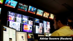 دوی وايي، د حکومت د مجوزه قانون مقصد دا دی چې په هېواد کې د بیان پر ازادۍ نور بندېزونه ولګوي. انځور - ارشیف