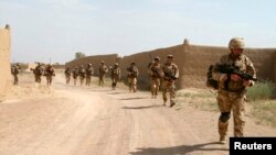 د بریټانیا یوه ډله ځانګړي ځواکونه هلمند کې - عکس د یوې نیمې لسیزې مخکې دی 