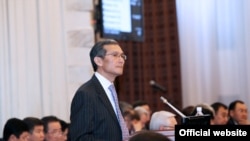 Премьер-министр Джоомарт Оторбаев. 