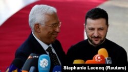 Президент Європейської ради Антоніу Кошта (л) і президент України Володимир Зеленський, ілюстративне фото