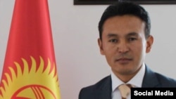 Бүнямин Токер.